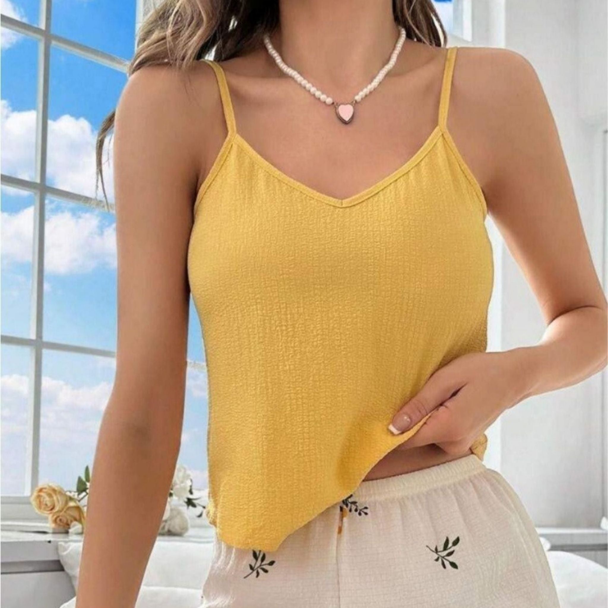 Sarı Askılı Çiçek Desenli Şortlu Yaz Pijama Takımı